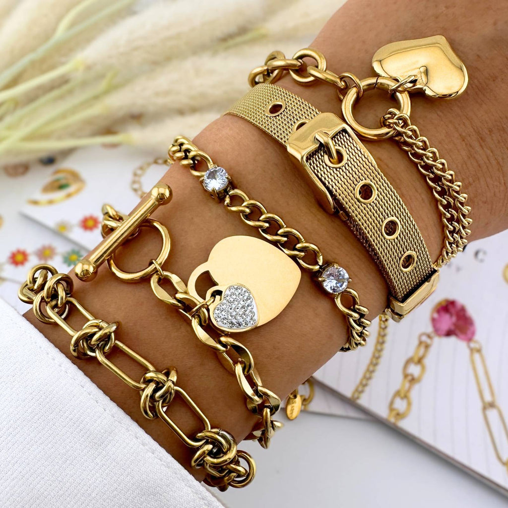 Sparkling Heart Bracelet